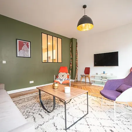 Aparthotel Mbm - Center Of *