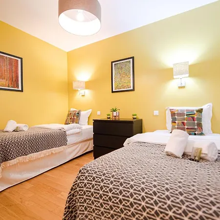 Aparthotel Mbm - Center Of